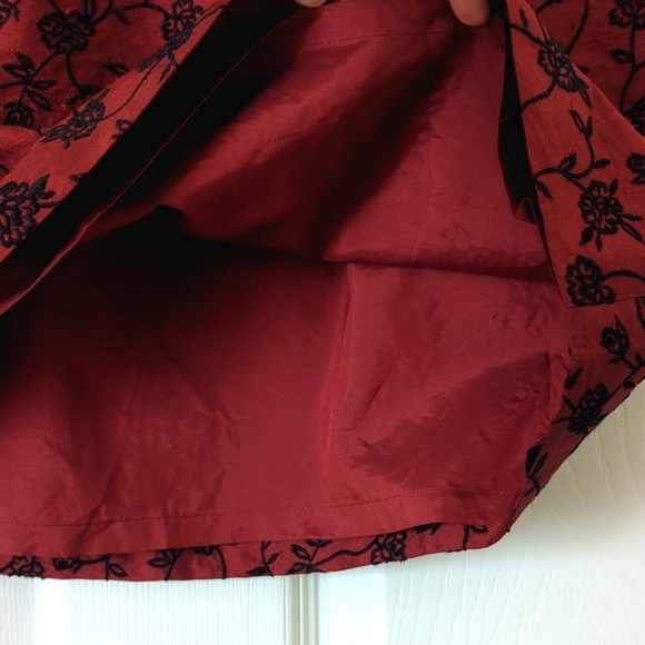 Ann Taylor 90's Vintage Floral Embroidered Silk High Waisted Mini Skirt Red 10P - Picture 7 of 10